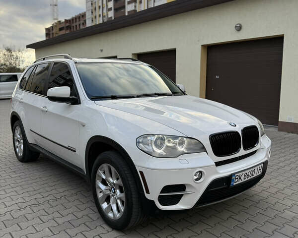 Белый БМВ Х5, объемом двигателя 2.99 л и пробегом 259 тыс. км за 16500 $, фото 70 на Automoto.ua