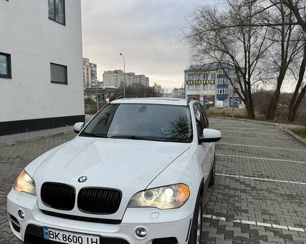 Белый БМВ Х5, объемом двигателя 2.99 л и пробегом 259 тыс. км за 16400 $, фото 48 на Automoto.ua