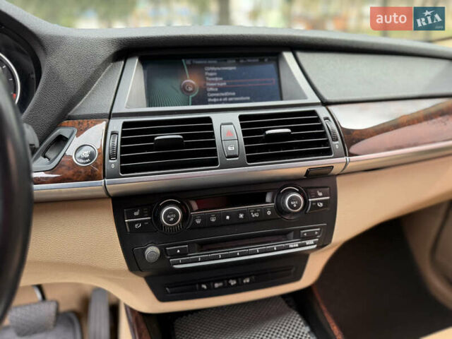 Белый БМВ Х5, объемом двигателя 2.99 л и пробегом 216 тыс. км за 17900 $, фото 23 на Automoto.ua