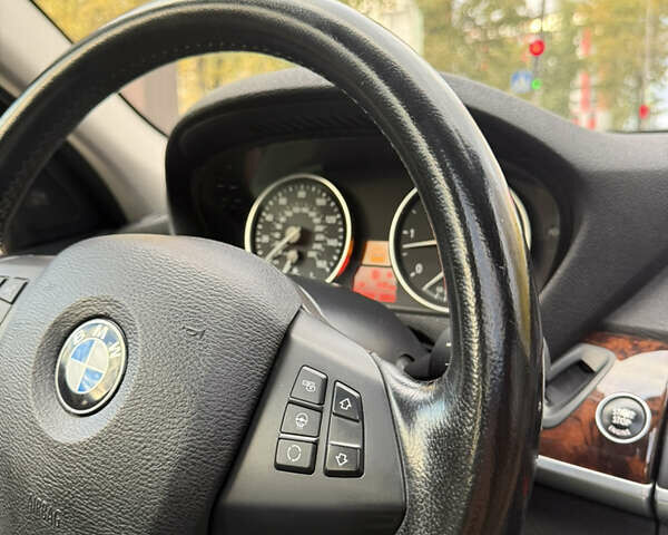 Белый БМВ Х5, объемом двигателя 2.99 л и пробегом 259 тыс. км за 16500 $, фото 50 на Automoto.ua