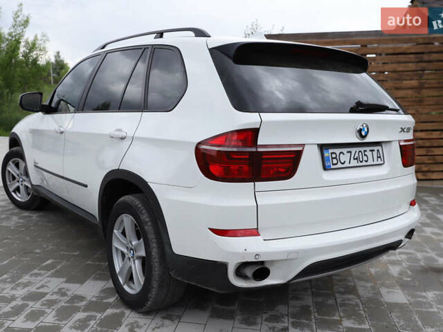 Белый БМВ Х5, объемом двигателя 3 л и пробегом 244 тыс. км за 17500 $, фото 5 на Automoto.ua
