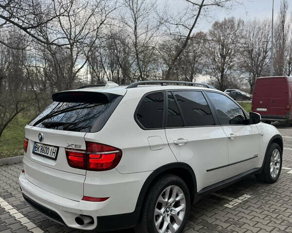 Белый БМВ Х5, объемом двигателя 2.99 л и пробегом 259 тыс. км за 16400 $, фото 67 на Automoto.ua