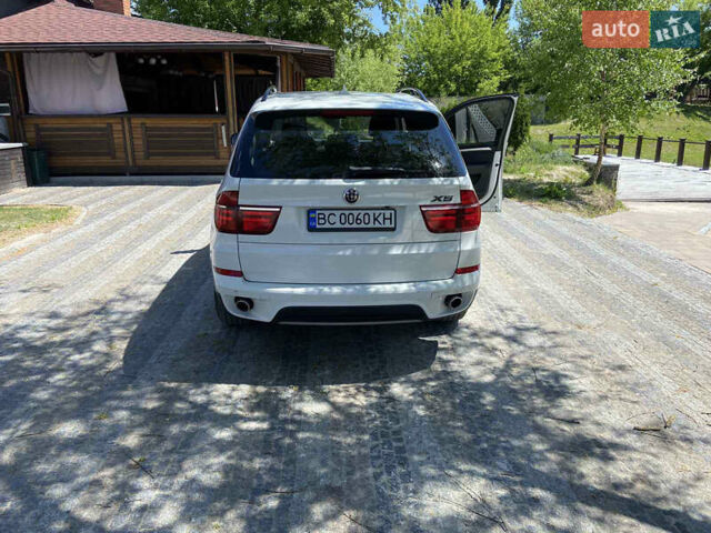 Білий БМВ Х5, об'ємом двигуна 2.99 л та пробігом 200 тис. км за 17100 $, фото 17 на Automoto.ua