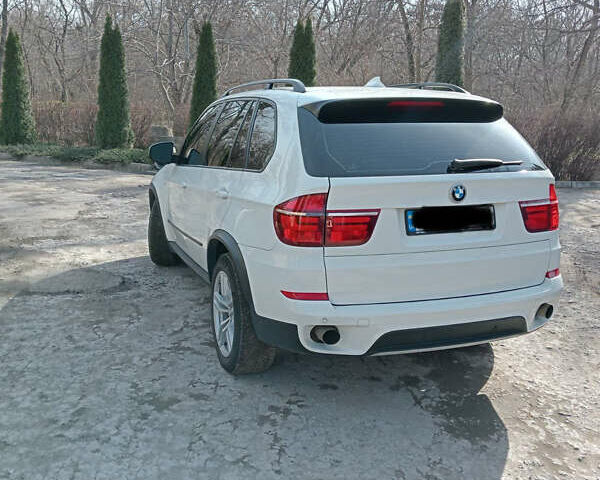 Белый БМВ Х5, объемом двигателя 2.98 л и пробегом 217 тыс. км за 16600 $, фото 7 на Automoto.ua