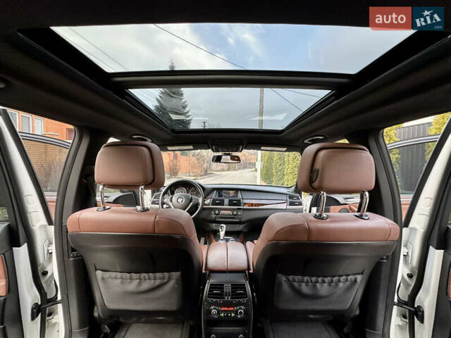 Белый БМВ Х5, объемом двигателя 3 л и пробегом 214 тыс. км за 18500 $, фото 56 на Automoto.ua