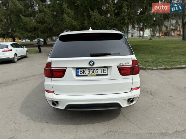 Белый БМВ Х5, объемом двигателя 2.99 л и пробегом 216 тыс. км за 17900 $, фото 5 на Automoto.ua