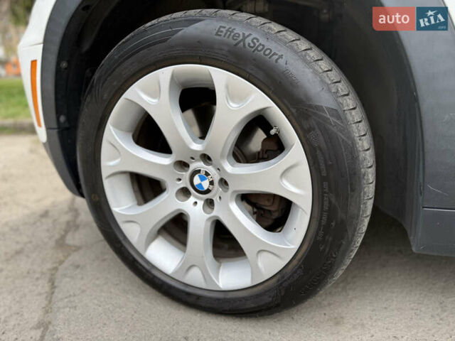 Белый БМВ Х5, объемом двигателя 2.99 л и пробегом 216 тыс. км за 17900 $, фото 6 на Automoto.ua