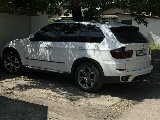 Белый БМВ Х5, объемом двигателя 3 л и пробегом 294 тыс. км за 15200 $, фото 5 на Automoto.ua