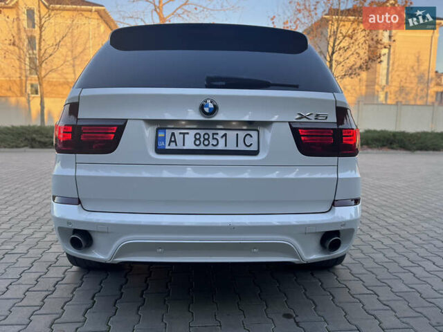 Белый БМВ Х5, объемом двигателя 3 л и пробегом 234 тыс. км за 15800 $, фото 76 на Automoto.ua