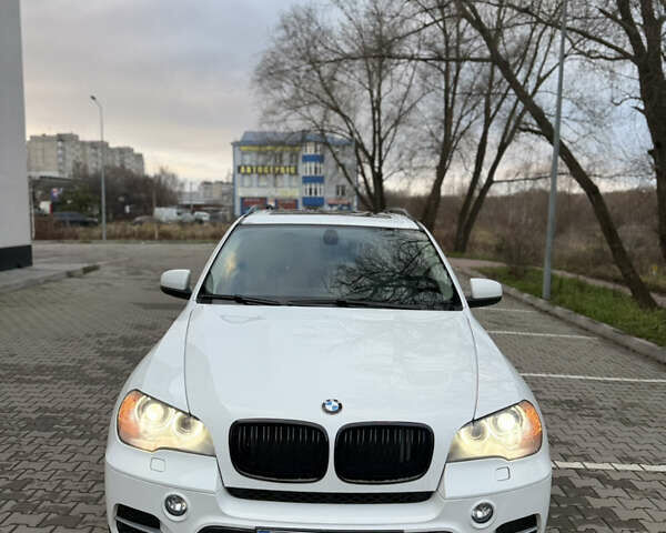 Белый БМВ Х5, объемом двигателя 2.99 л и пробегом 259 тыс. км за 16400 $, фото 28 на Automoto.ua