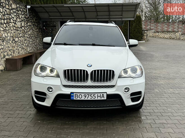 Белый БМВ Х5, объемом двигателя 2.99 л и пробегом 230 тыс. км за 18500 $, фото 2 на Automoto.ua