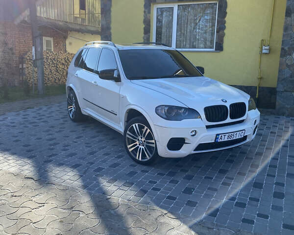 Белый БМВ Х5, объемом двигателя 2.99 л и пробегом 240 тыс. км за 15500 $, фото 1 на Automoto.ua