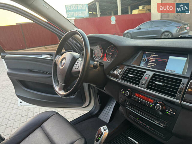 Білий БМВ Х5, об'ємом двигуна 3 л та пробігом 330 тис. км за 15500 $, фото 97 на Automoto.ua