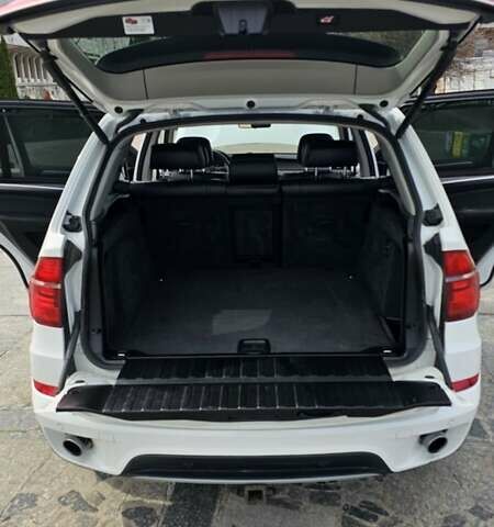 Білий БМВ Х5, об'ємом двигуна 2.99 л та пробігом 212 тис. км за 21100 $, фото 21 на Automoto.ua