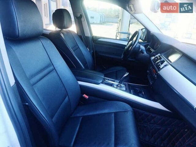 Білий БМВ Х5, об'ємом двигуна 3 л та пробігом 263 тис. км за 12600 $, фото 24 на Automoto.ua