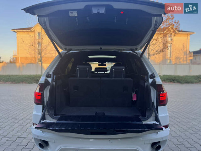 Белый БМВ Х5, объемом двигателя 3 л и пробегом 234 тыс. км за 15800 $, фото 92 на Automoto.ua