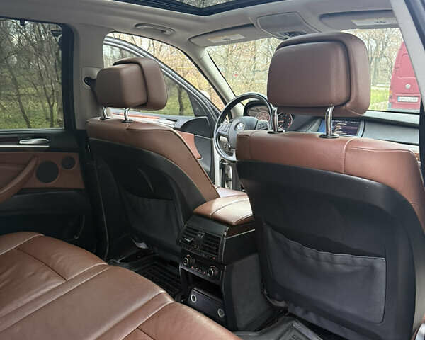 Белый БМВ Х5, объемом двигателя 2.99 л и пробегом 259 тыс. км за 16400 $, фото 21 на Automoto.ua