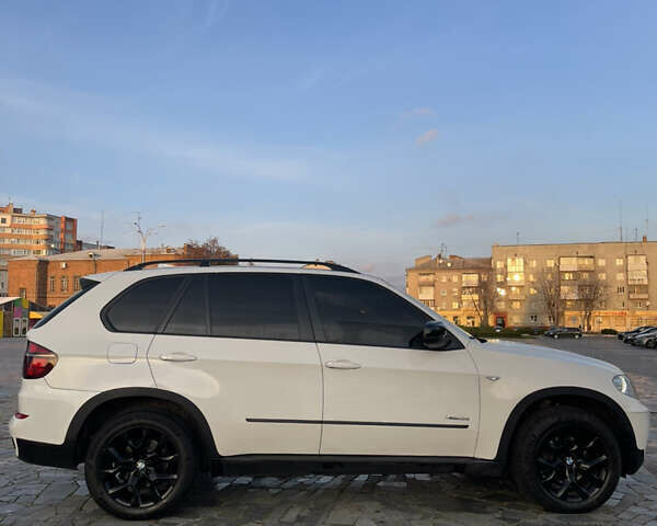 Белый БМВ Х5, объемом двигателя 2.98 л и пробегом 238 тыс. км за 13800 $, фото 2 на Automoto.ua