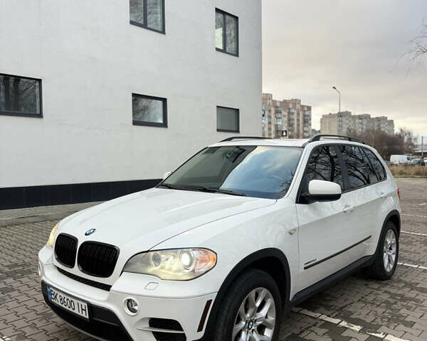 Белый БМВ Х5, объемом двигателя 2.99 л и пробегом 259 тыс. км за 16400 $, фото 1 на Automoto.ua