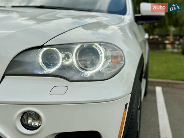 Белый БМВ Х5, объемом двигателя 3 л и пробегом 214 тыс. км за 18499 $, фото 18 на Automoto.ua