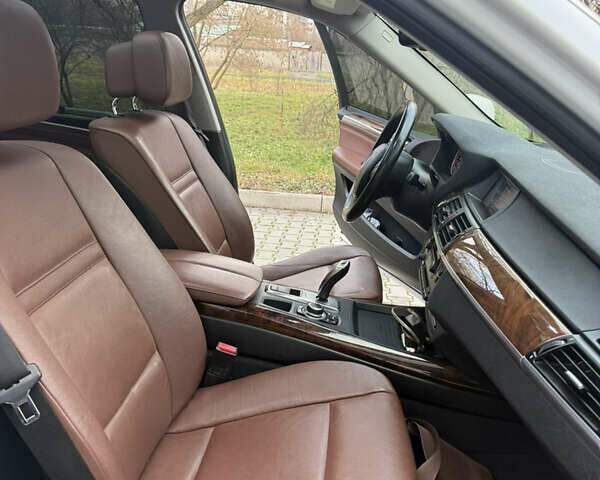 Белый БМВ Х5, объемом двигателя 2.99 л и пробегом 259 тыс. км за 16400 $, фото 19 на Automoto.ua