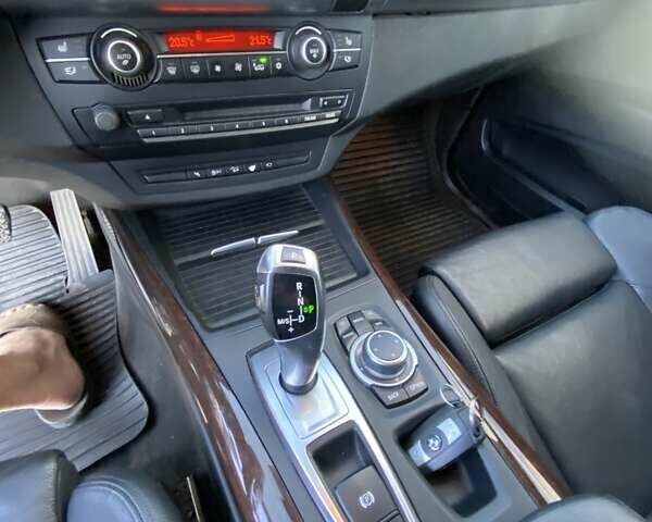 Белый БМВ Х5, объемом двигателя 2.99 л и пробегом 185 тыс. км за 21000 $, фото 8 на Automoto.ua