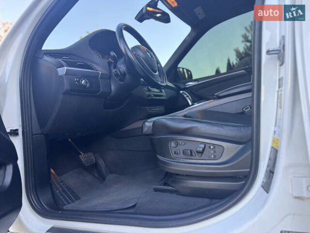 Белый БМВ Х5, объемом двигателя 3 л и пробегом 234 тыс. км за 15800 $, фото 46 на Automoto.ua