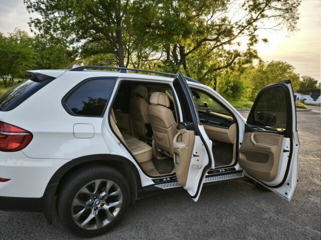 Белый БМВ Х5, объемом двигателя 3 л и пробегом 320 тыс. км за 17000 $, фото 7 на Automoto.ua