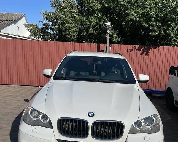 Білий БМВ Х5, об'ємом двигуна 2.98 л та пробігом 197 тис. км за 14500 $, фото 5 на Automoto.ua