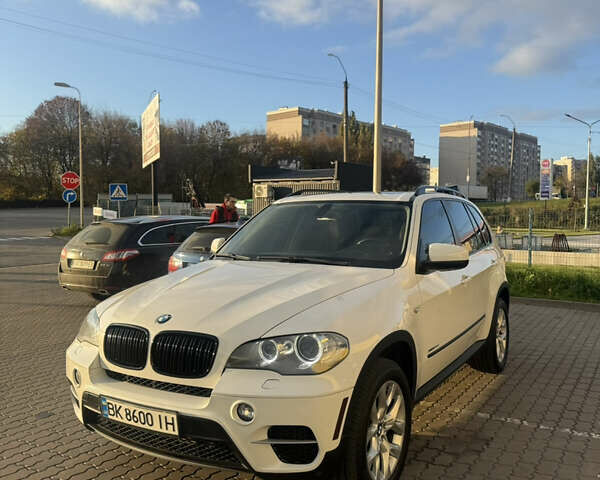 Белый БМВ Х5, объемом двигателя 2.99 л и пробегом 259 тыс. км за 16500 $, фото 49 на Automoto.ua