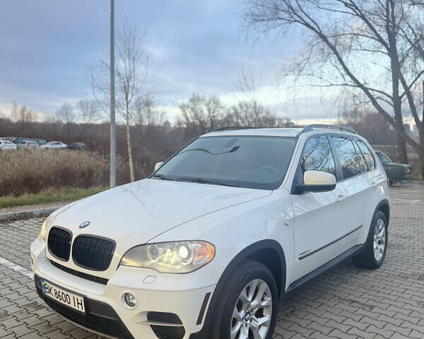 Белый БМВ Х5, объемом двигателя 2.99 л и пробегом 259 тыс. км за 16400 $, фото 6 на Automoto.ua