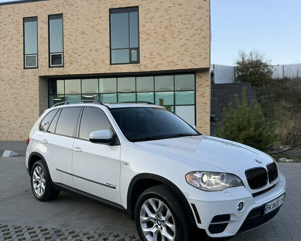 Белый БМВ Х5, объемом двигателя 2.99 л и пробегом 259 тыс. км за 16500 $, фото 38 на Automoto.ua