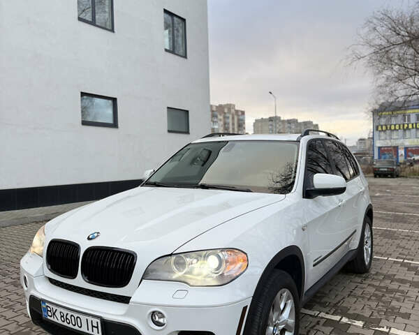 Белый БМВ Х5, объемом двигателя 2.99 л и пробегом 259 тыс. км за 16400 $, фото 5 на Automoto.ua