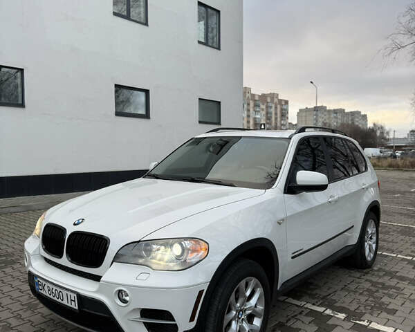 Белый БМВ Х5, объемом двигателя 2.99 л и пробегом 259 тыс. км за 16400 $, фото 76 на Automoto.ua