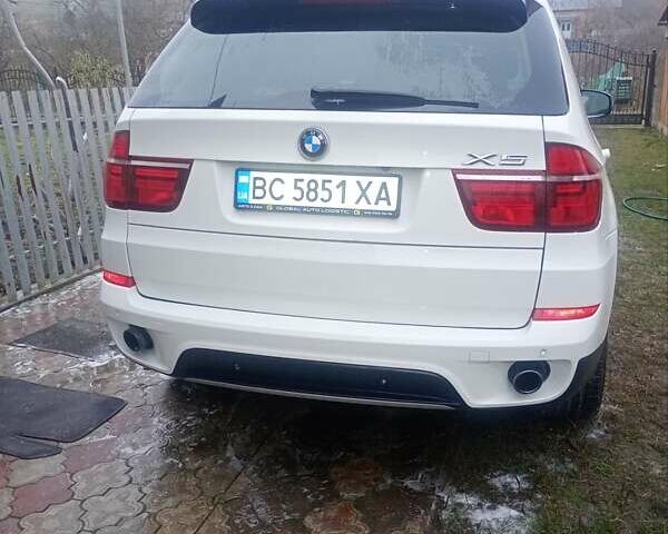 Белый БМВ Х5, объемом двигателя 3 л и пробегом 240 тыс. км за 13500 $, фото 3 на Automoto.ua