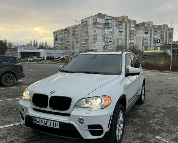 Белый БМВ Х5, объемом двигателя 2.99 л и пробегом 259 тыс. км за 16400 $, фото 46 на Automoto.ua