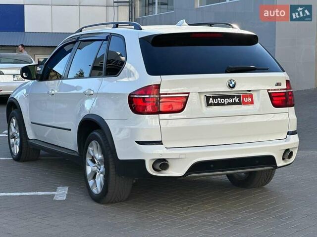 Белый БМВ Х5, объемом двигателя 3 л и пробегом 263 тыс. км за 17490 $, фото 16 на Automoto.ua