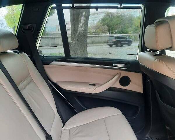 Белый БМВ Х5, объемом двигателя 3 л и пробегом 213 тыс. км за 18500 $, фото 10 на Automoto.ua