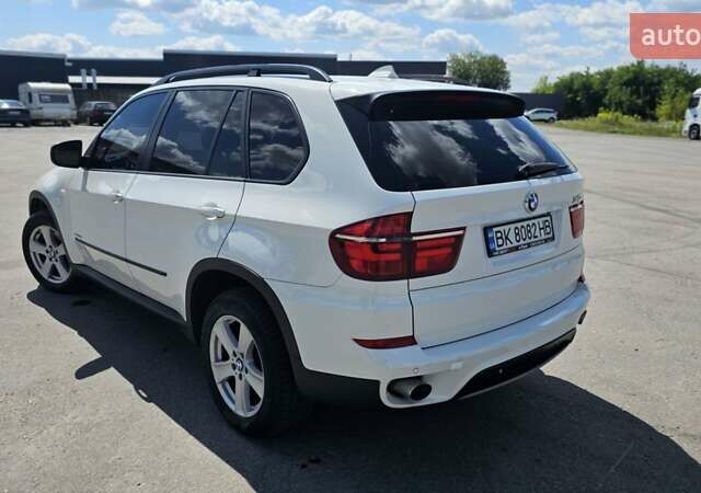 Белый БМВ Х5, объемом двигателя 3 л и пробегом 347 тыс. км за 17000 $, фото 8 на Automoto.ua