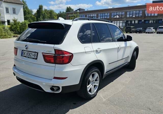 Белый БМВ Х5, объемом двигателя 3 л и пробегом 347 тыс. км за 17000 $, фото 3 на Automoto.ua