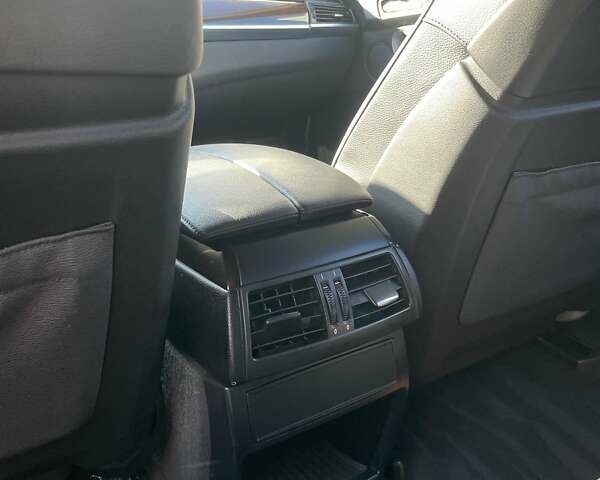 Білий БМВ Х5, об'ємом двигуна 2.98 л та пробігом 197 тис. км за 14500 $, фото 6 на Automoto.ua