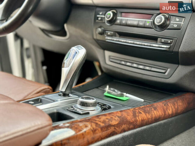 Білий БМВ Х5, об'ємом двигуна 3 л та пробігом 214 тис. км за 18999 $, фото 36 на Automoto.ua
