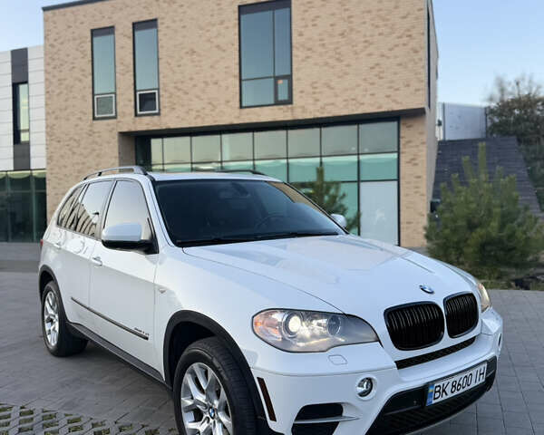 Белый БМВ Х5, объемом двигателя 2.99 л и пробегом 259 тыс. км за 16500 $, фото 5 на Automoto.ua