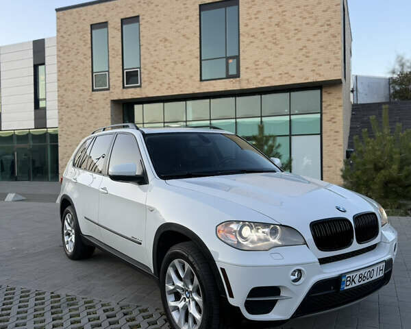 Білий БМВ Х5, об'ємом двигуна 2.99 л та пробігом 259 тис. км за 16000 $, фото 2 на Automoto.ua