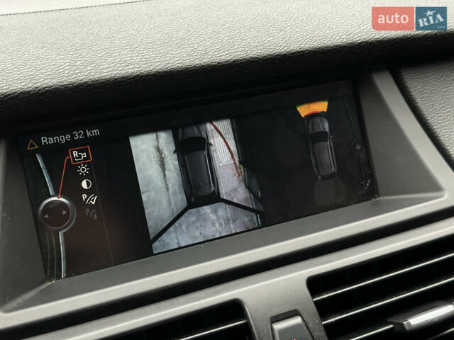 Белый БМВ Х5, объемом двигателя 3 л и пробегом 251 тыс. км за 17500 $, фото 42 на Automoto.ua