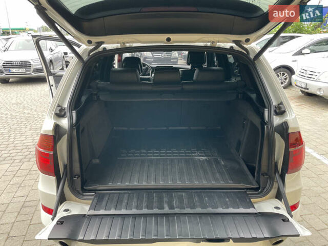 Белый БМВ Х5, объемом двигателя 2.98 л и пробегом 226 тыс. км за 14000 $, фото 6 на Automoto.ua