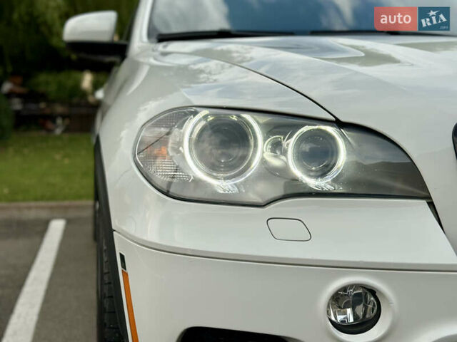 Білий БМВ Х5, об'ємом двигуна 3 л та пробігом 214 тис. км за 18999 $, фото 18 на Automoto.ua