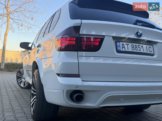 Белый БМВ Х5, объемом двигателя 3 л и пробегом 234 тыс. км за 15800 $, фото 33 на Automoto.ua