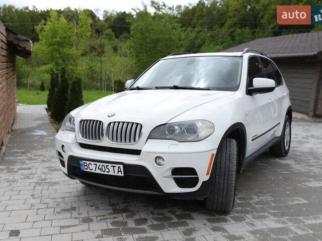 Белый БМВ Х5, объемом двигателя 3 л и пробегом 244 тыс. км за 17500 $, фото 3 на Automoto.ua