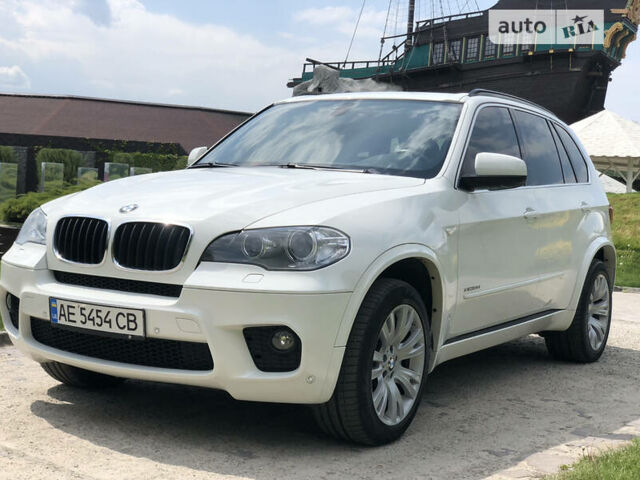 Белый БМВ Х5, объемом двигателя 3 л и пробегом 190 тыс. км за 17000 $, фото 7 на Automoto.ua